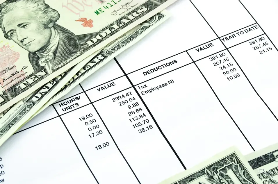 Hourly minimum wage set to hit $17 in NYC, $16 in rest of state on Jan. 1 — see if mandatory pay is rising in your state